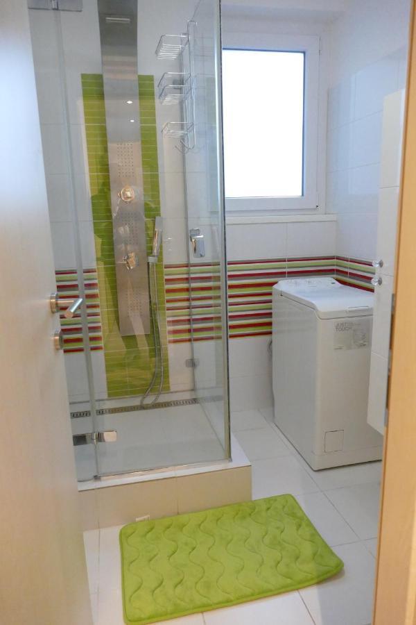 Modern And Light 2-room Apartment Wien