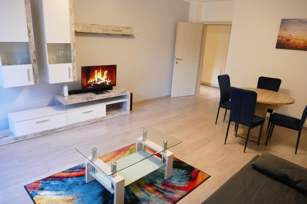 Modern And Light 2-room Apartment *